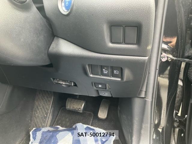 Toyota C-HR 2019-10 7216052-25