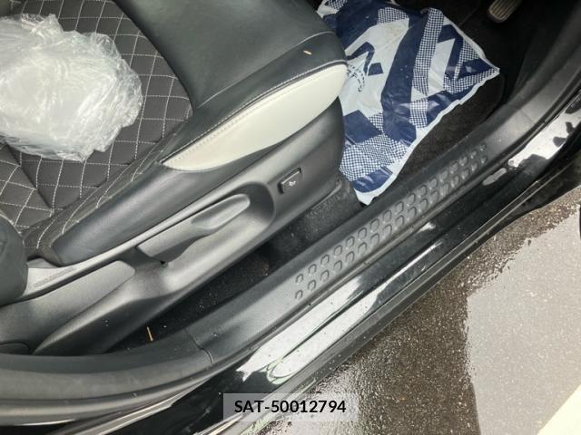Toyota C-HR 2019-10 7216052-27