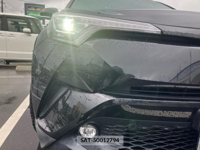 Toyota C-HR 2019-10 7216052-4