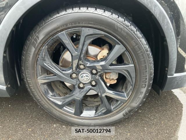 Toyota C-HR 2019-10 7216052-6