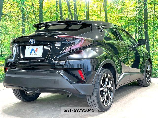 Toyota C-HR 2017-03 7216004-16