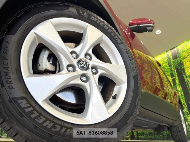 Toyota C-HR 2019-06 7216045-12