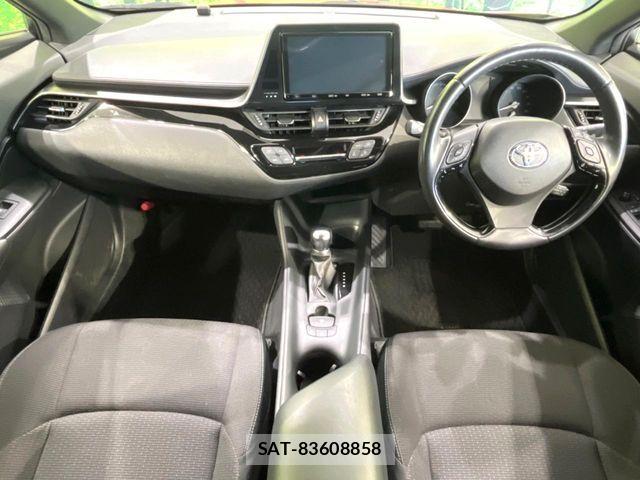 Toyota C-HR 2019-06 7216045-1