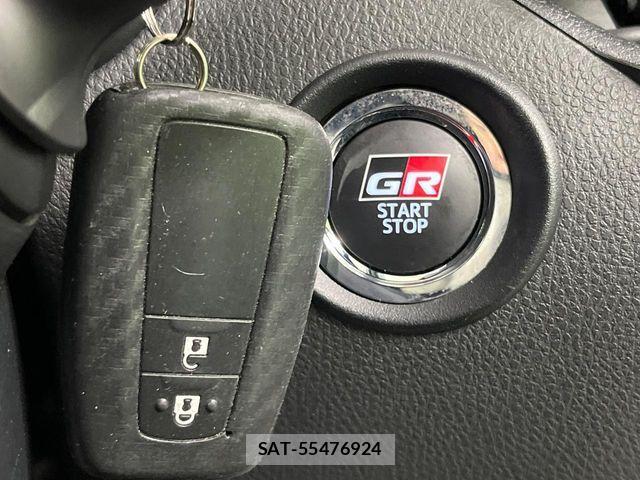 Toyota C-HR 2021-05 7216055-6