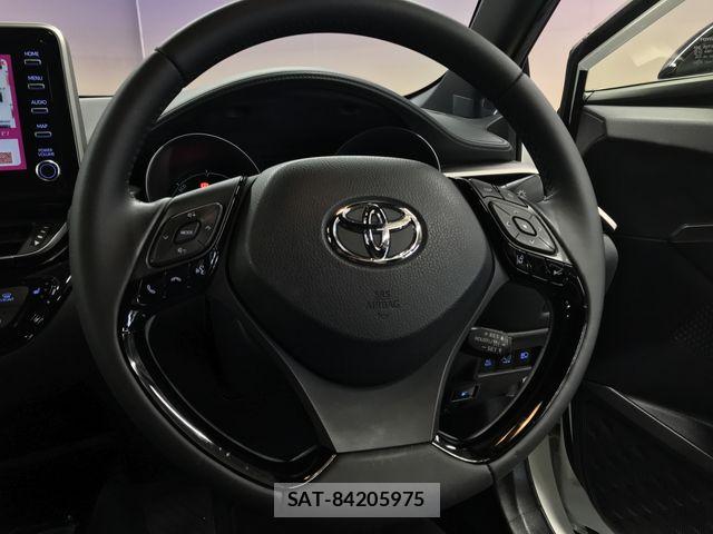 Toyota C-HR 2021-04 7216059-16