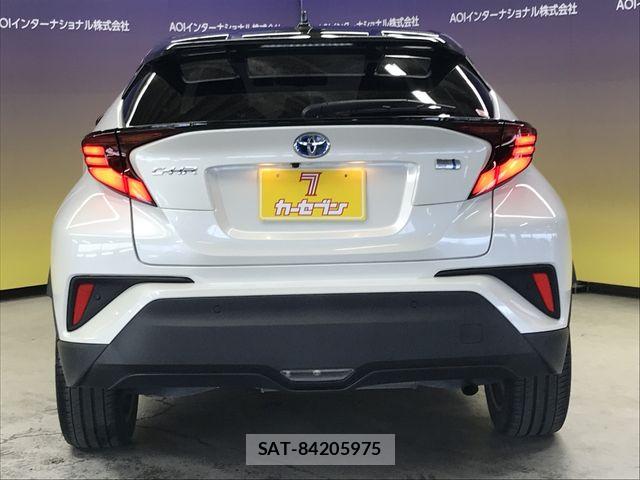 Toyota C-HR 2021-04 7216059-3