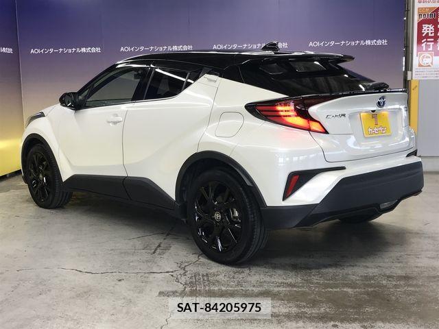 Toyota C-HR 2021-04 7216059-4