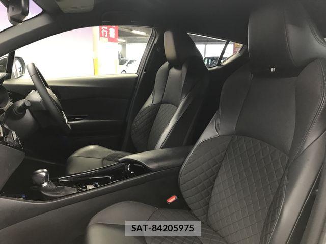 Toyota C-HR 2021-04 7216059-7