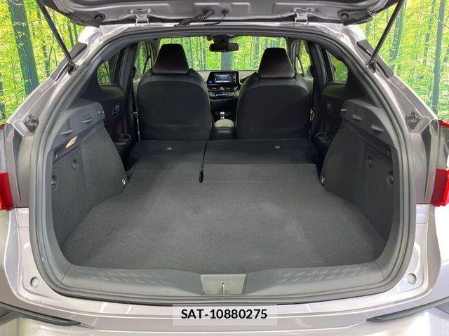 Toyota C-HR 2017-06 7216012-9