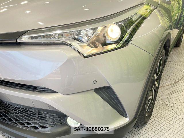 Toyota C-HR 2017-06 7216012-11