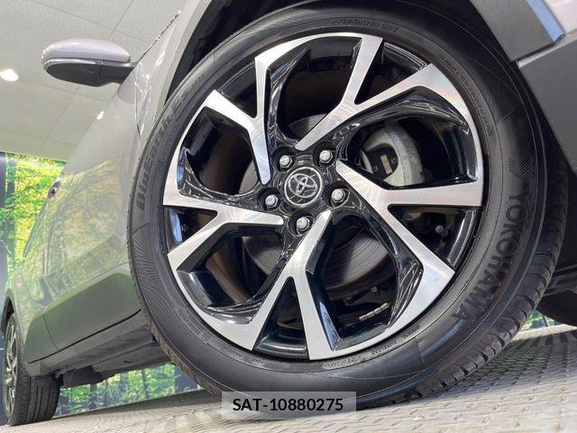 Toyota C-HR 2017-06 7216012-12
