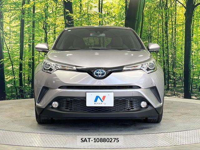 Toyota C-HR 2017-06 7216012-13