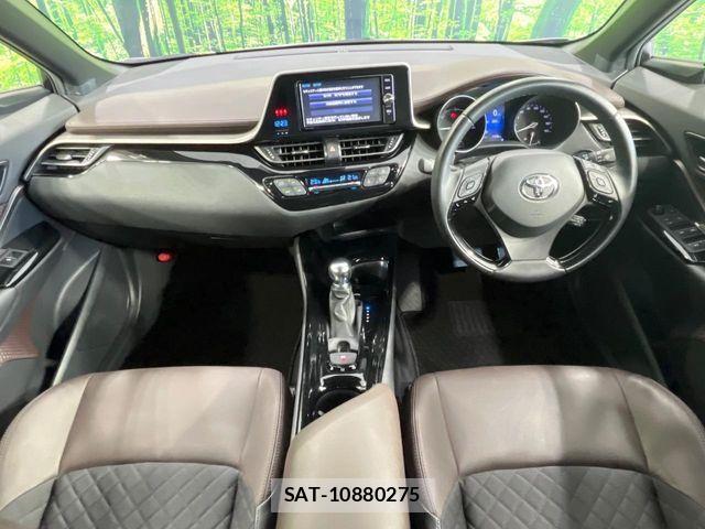 Toyota C-HR 2017-06 7216012-1
