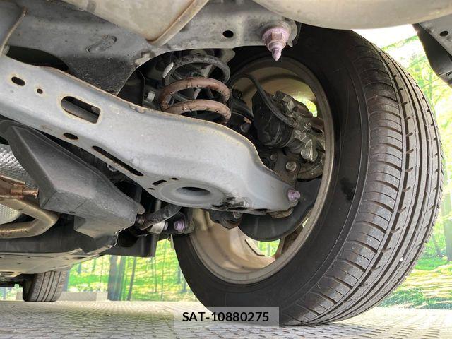 Toyota C-HR 2017-06 7216012-19