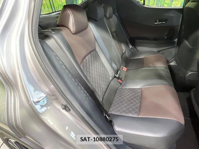 Toyota C-HR 2017-06 7216012-8