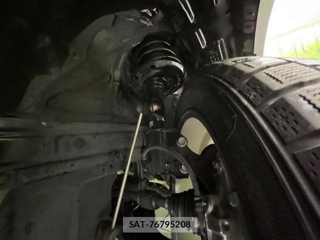 Toyota C-HR 2017-05 7216006-19