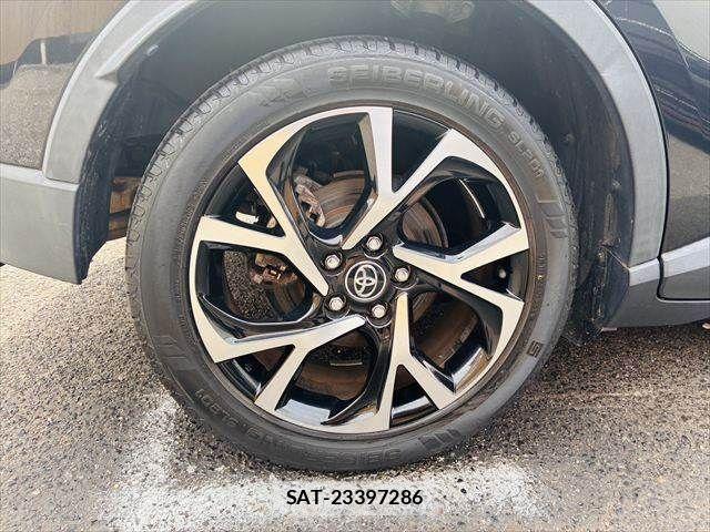 Toyota C-HR 2017-05 7216013-27