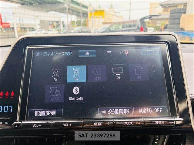Toyota C-HR 2017-05 7216013-4