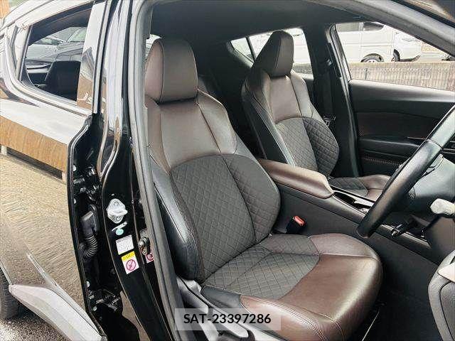 Toyota C-HR 2017-05 7216013-7