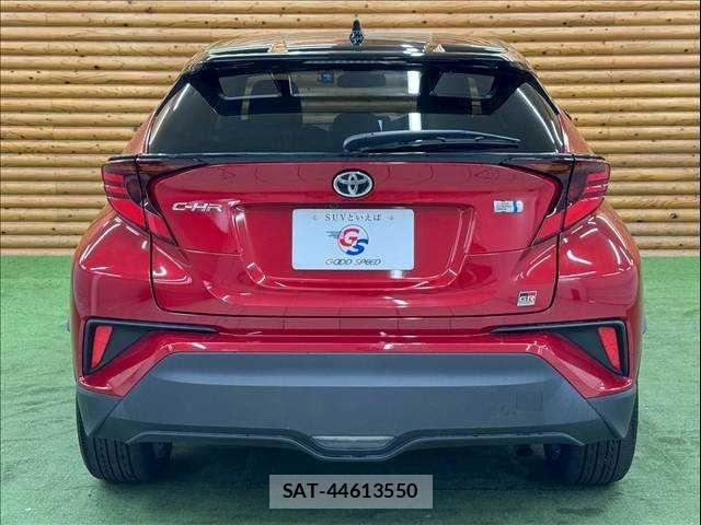 Toyota C-HR 2019-11 7216046-18