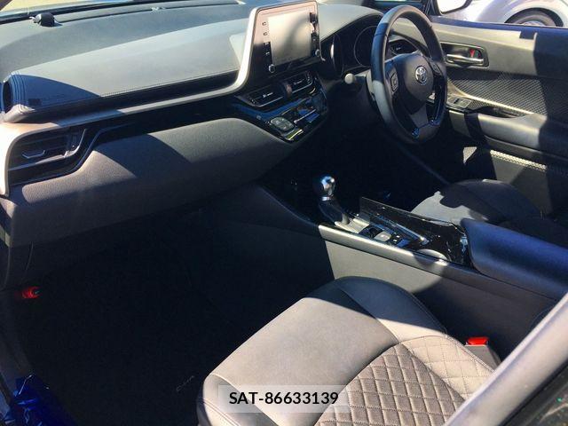 Toyota C-HR 2020-08 7216054-24