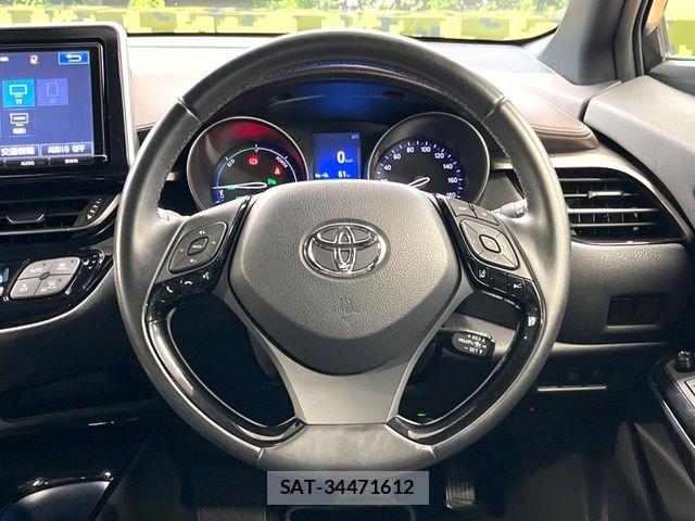 Toyota C-HR 2018-01 7216022-10