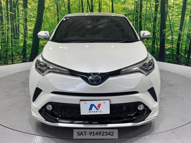 Toyota C-HR 2017-07 7216010-14