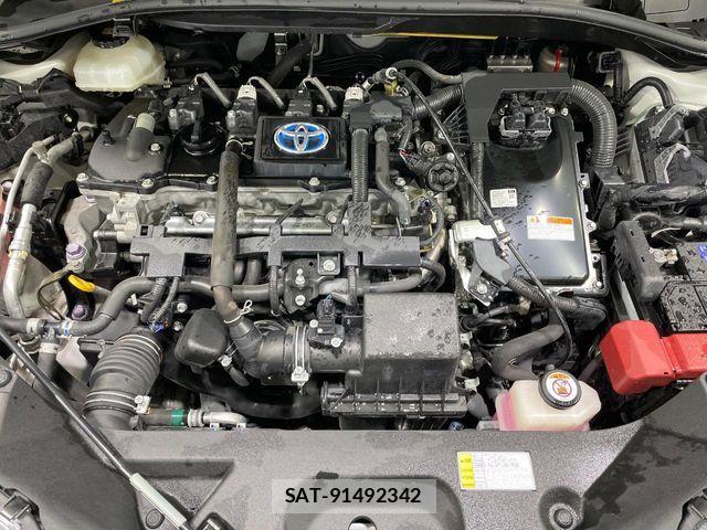 Toyota C-HR 2017-07 7216010-17