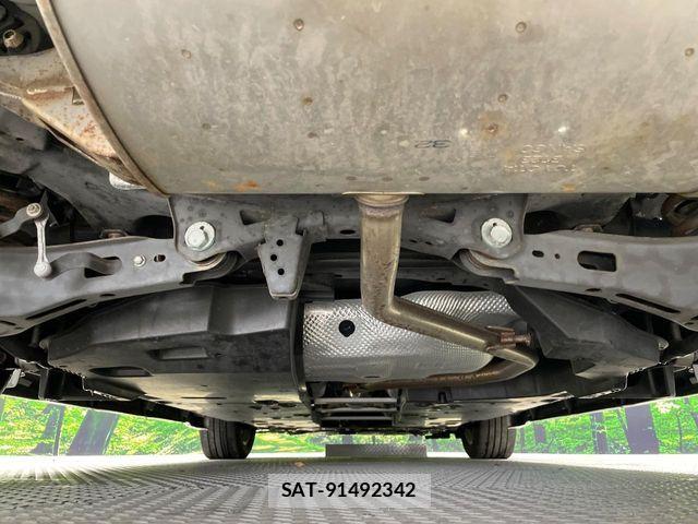 Toyota C-HR 2017-07 7216010-18