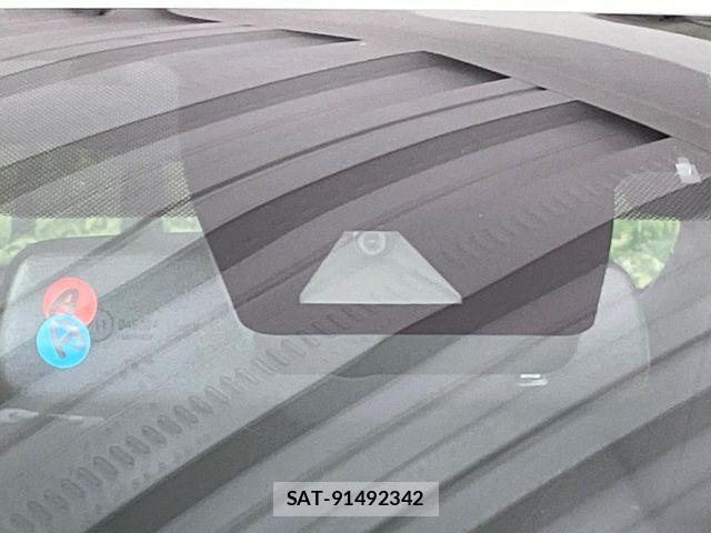 Toyota C-HR 2017-07 7216010-5