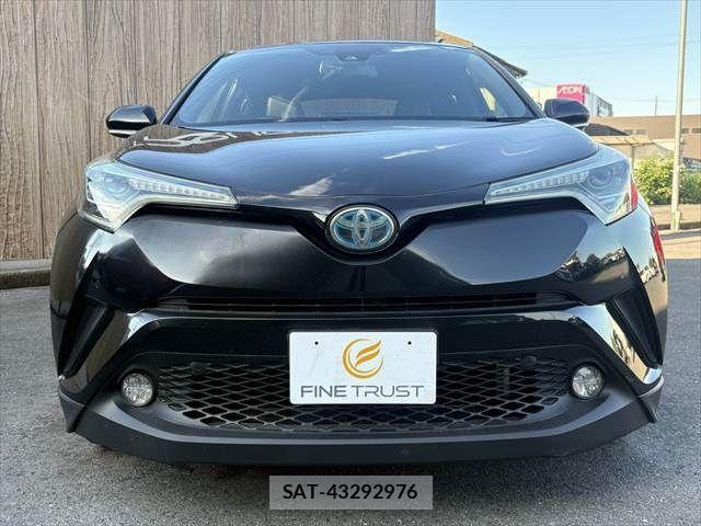 Toyota C-HR 2017-07 7216019-14