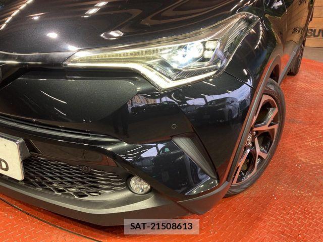 Toyota C-HR 2017-04 7216007-11