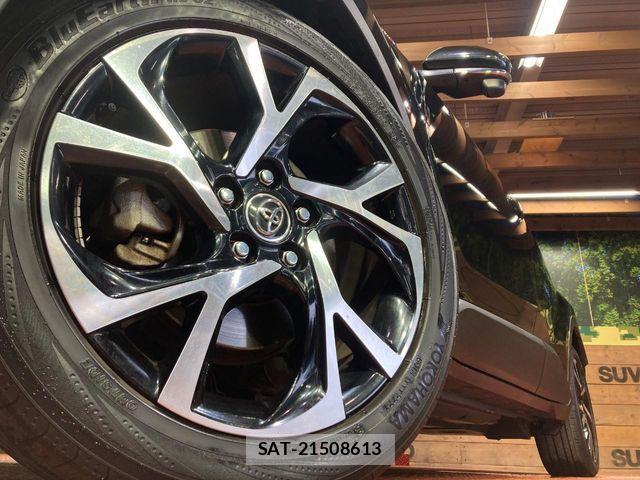 Toyota C-HR 2017-04 7216007-12