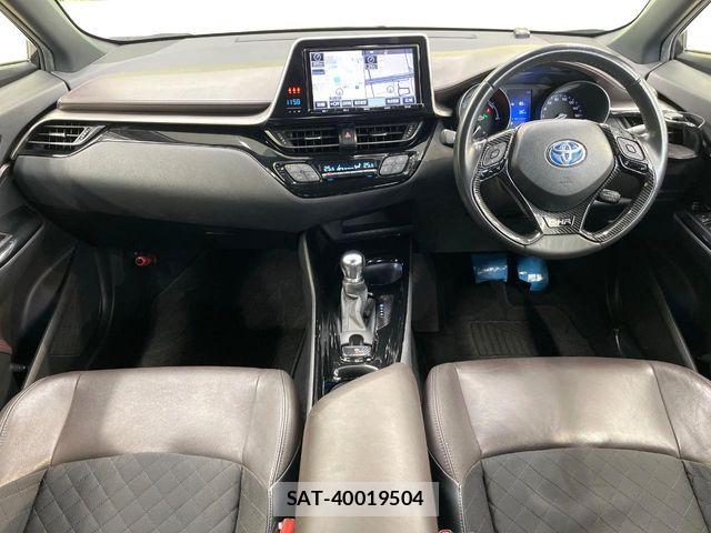 Toyota C-HR 2017-01 7215997-1