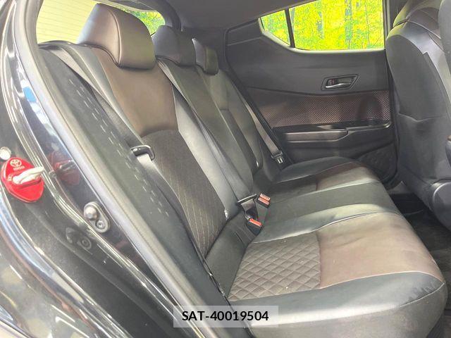 Toyota C-HR 2017-01 7215997-8