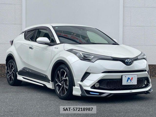 Toyota C-HR 2018-05 7216025-15