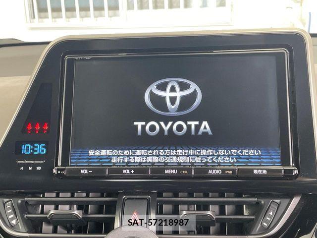 Toyota C-HR 2018-05 7216025-2