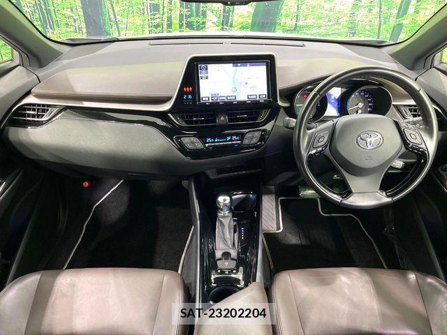 Toyota C-HR 2018-02 7216024-1