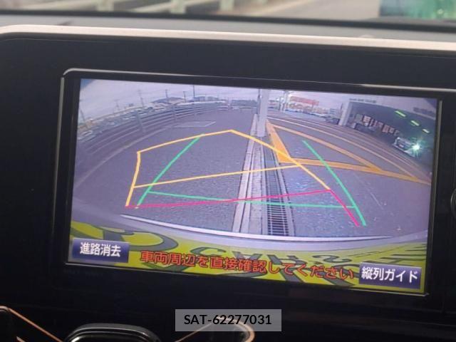 Toyota C-HR 2017-11 7216020-13