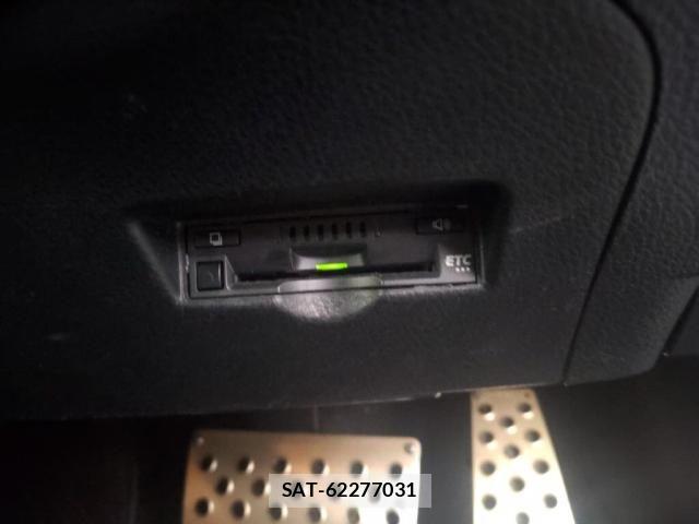 Toyota C-HR 2017-11 7216020-23