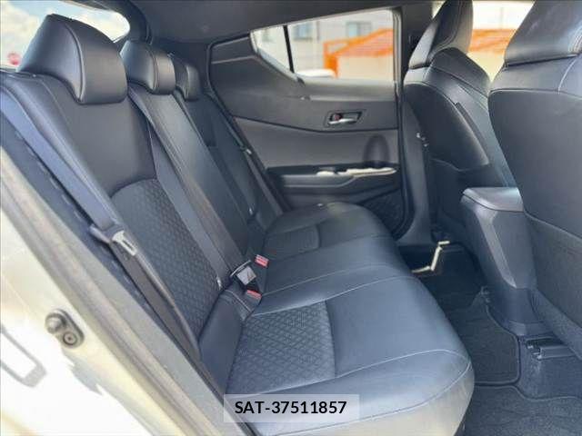Toyota C-HR 2019-11 7216047-18