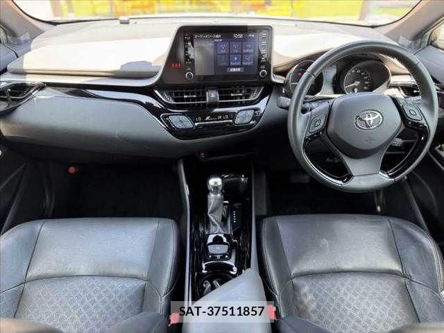 Toyota C-HR 2019-11 7216047-1