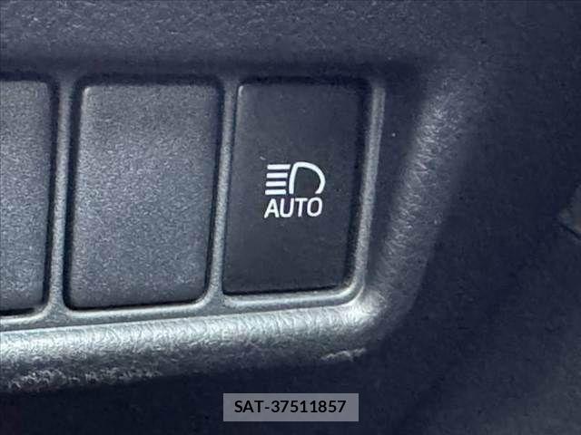 Toyota C-HR 2019-11 7216047-23