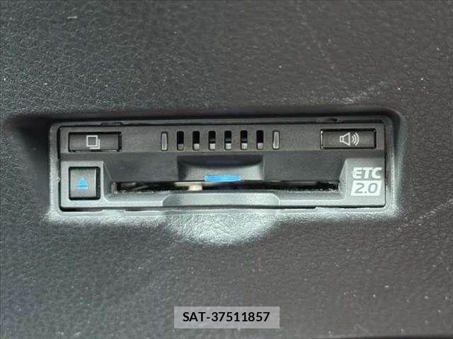 Toyota C-HR 2019-11 7216047-24