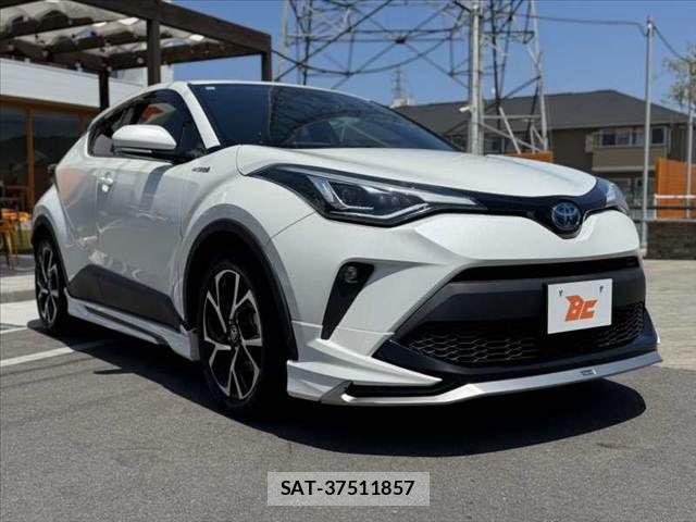Toyota C-HR 2019-11 7216047-7