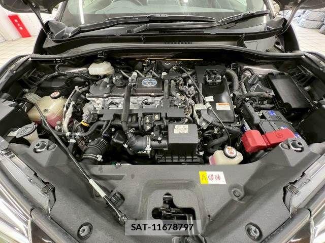 Toyota C-HR 2018-10 7216036-14