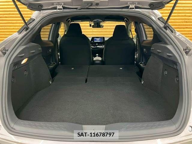 Toyota C-HR 2018-10 7216036-19