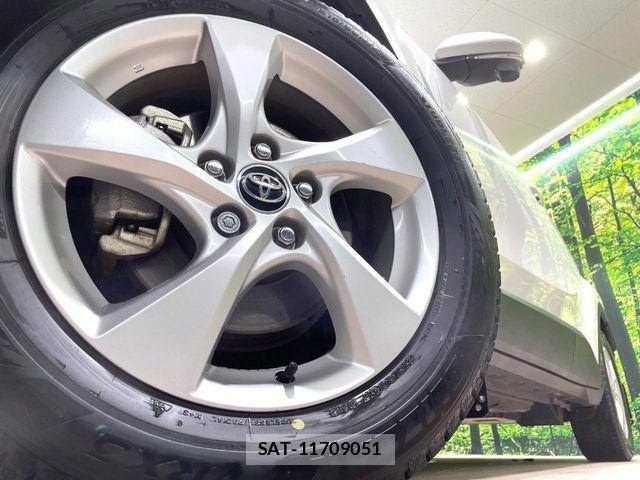 Toyota C-HR 2017-01 7216002-12