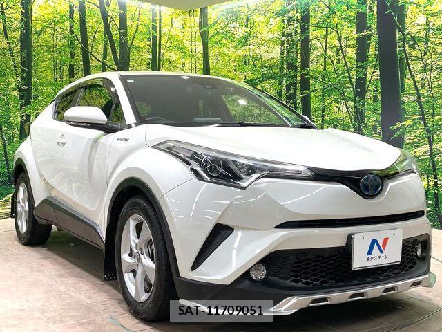Toyota C-HR 2017-01 7216002-15