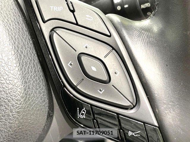 Toyota C-HR 2017-01 7216002-6